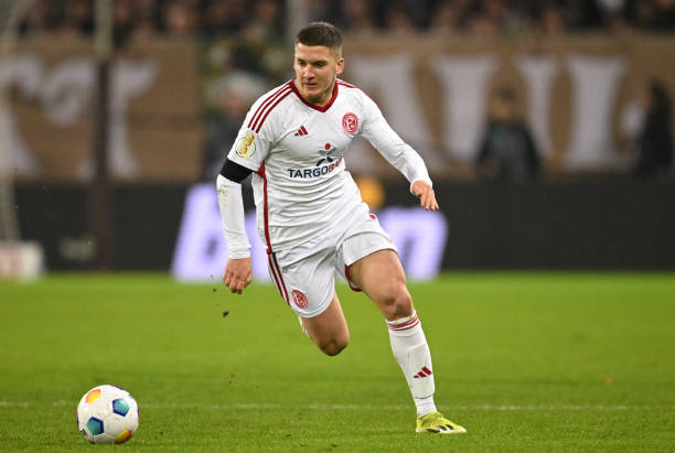 提到的两个 提到的两个