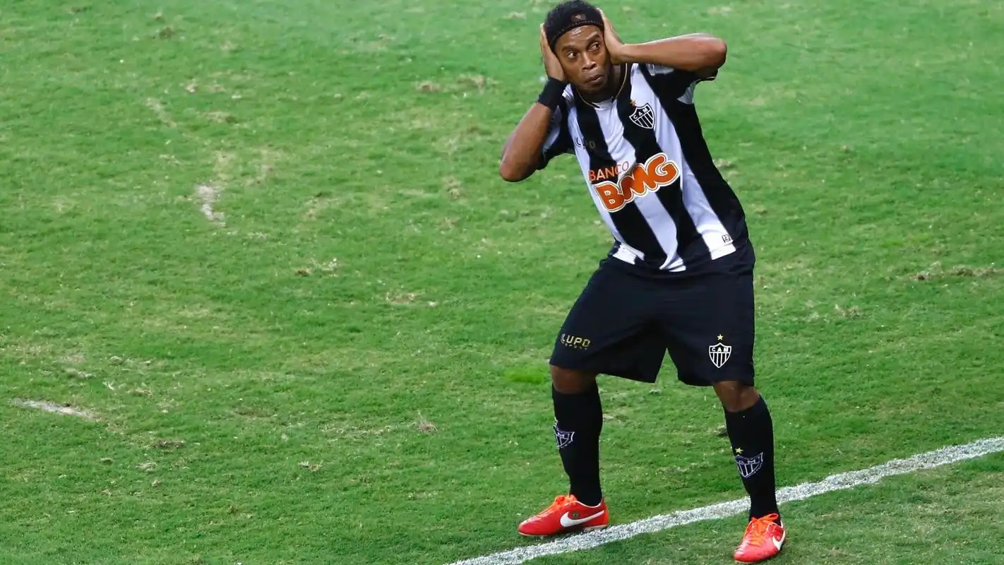 備受教練組 備受教練組